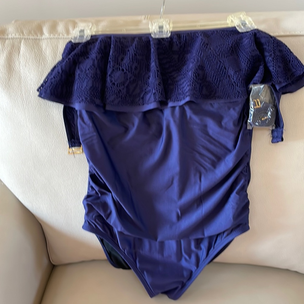 Antonio Melani one piece New swimsuit no tags! Never worn!  Beautiful!